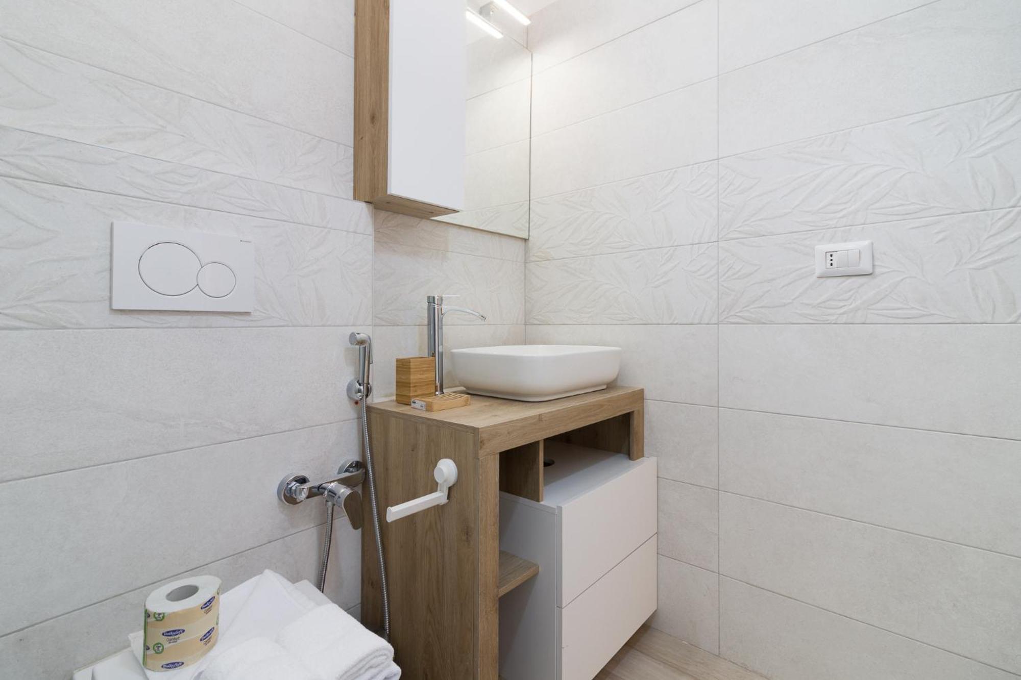 Nel Cuore Dei Navigli - Home Suite Milano Eksteriør billede